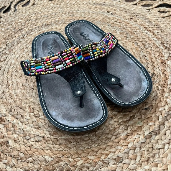 Alegria Carina Bead Party Black Women’s Slip On Sandals Size EU 37 US 7-7.5 - Picture 2 of 4